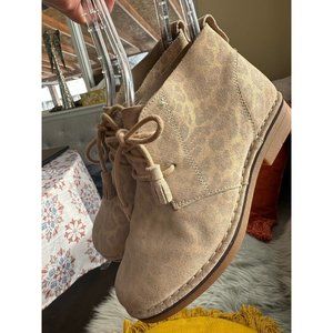 Lace up boots ladies size 6.5